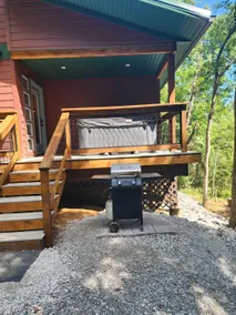 Hot Tub Cabin- In the Heart of Shawnee Wine Trail - Image 5