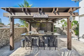 Tropical Pool Paradise x 6-BD 4-BA Luxury Living - Image 2