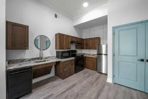 300 Laurel Lofts Unit 1 - Image 2