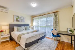 StayAU Cozy Family Comfort Vibrant WIFI 5BRM Glen - Image 2