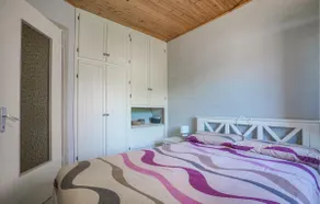 Awesome apartment in Carro with WiFi - Image 3