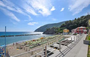Awesome apartment in Carro with WiFi - Image 5