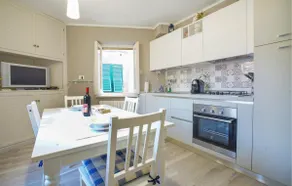 Awesome apartment in Carro with WiFi - Image 2