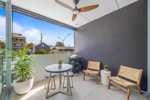 Executive Beachside Getaways - Image 3