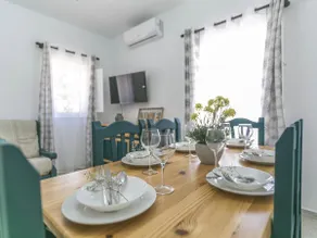 3 Bedroom House in Complejo Rural Orgiva - Image 4