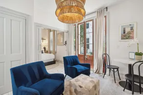 Courtyard Suite with Tranquil Garden & Heated Pool - Image 3