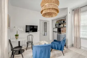 Courtyard Suite with Tranquil Garden & Heated Pool - Image 2