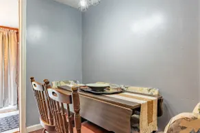 Family-Friendly 2BR Cottage Near Creve Coeur Lake - Image 5