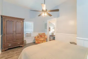 Mill District Bungalow - Image 5