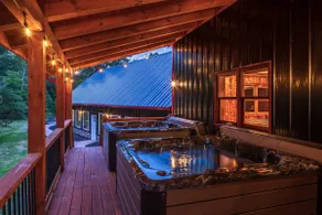Black Eagle Lodge - Unique - 8 Bedrooms - 2 Pools - Image 5