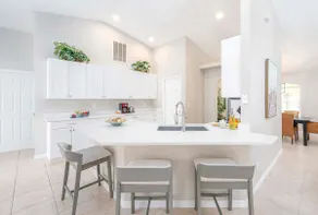 accès golfe, piscine et bain à remous, 4 chambres. 2 bains idéal pour des vacances avec 2 familles - Image 5