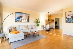 GuestReady - Charming Terrace Retreat - Image 3