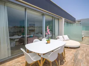 Penthouse Beyond Amadores - Image 2