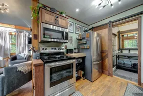 Upscale w Fireplace Fire Pit Games in Gated Comm - Image 5