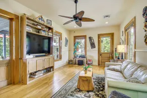 Eclectic Mandeville Home: Walk to Lakefront Park - Image 3