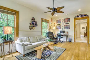Eclectic Mandeville Home: Walk to Lakefront Park - Image 5