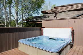 Private Hot-Tub! Broken Top Retreat in Bend! - Image 3