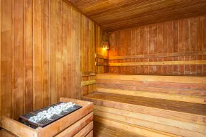 Premium Apartment with Beach View, Sauna and Swimming Pool - Image 5