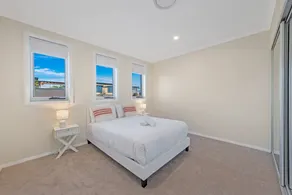 Large Cozy New House at Marsden Park - Image 4