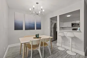 Comfy 2BR 2BA Unit in Pime Location - Image 2