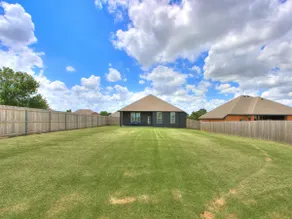 Spacious Furnished 3BR Norman Home Near OU - Image 5