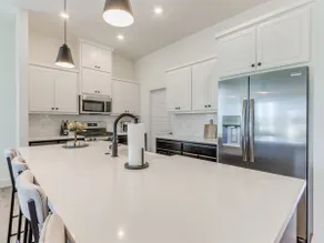 Spacious Furnished 3BR Norman Home Near OU - Image 2