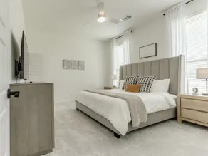 Spacious Furnished 3BR Norman Home Near OU - Image 3