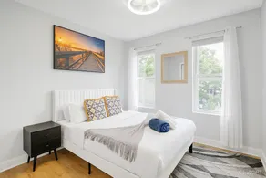 Spacious & Stylish 5BD/5BA Home Near Capitol Hill! - Image 2