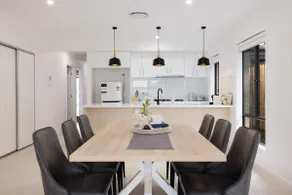 Brand new 4BR Family-friendly house WIFI Garage - Image 2