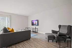 Elegant Escape Prime Location & Style - Image 3