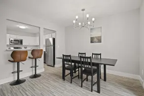 Elegant Escape Prime Location & Style - Image 2