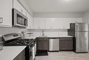 Elegant Escape Prime Location & Style - Image 4