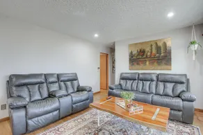 Walk to Park: Waterloo Home w/ Furnished Deck - Image 5