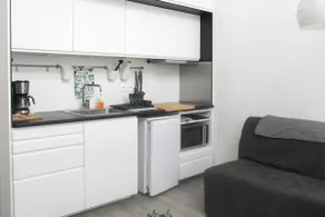 Duplex adjoining the Eiffel hall at Saint-Ouen - Image 4