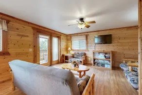 Three Bears Resort Adventure Base w/ Lake Access - Image 5