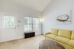 The Reserves of Nassau townhome with shared pool w - Image 3