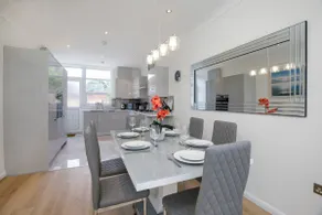 The Burton York 3 bedroom House sleeps 6 - Image 5
