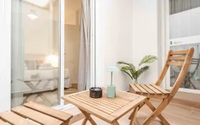 Peaceful apartment with a private patio by REMS - Image 4
