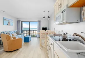 Stunning Lake Views The Shores 5577 - Image 3
