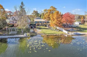 Sapphire Shores: Lakefront W/Hot Tub & Fireplace - Image 2
