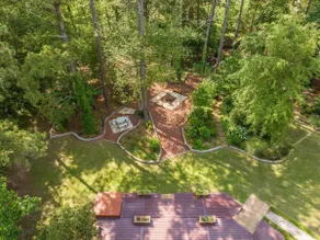Horseshoe Pit•Game Room•Spa•Huge Backyard - Image 4