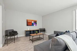 Peaceful Rochester Escape Perfect for Families - Image 3