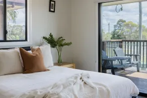 Bayview Beach House - Pet Friendly Holiday Home with a Pool - Holiday Yamba - Image 4