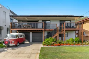 Bayview Beach House - Pet Friendly Holiday Home with a Pool - Holiday Yamba - Image 2
