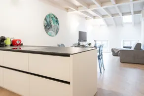 Flat with hot tub & terrace - Image 4