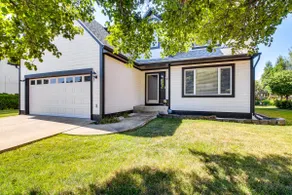 Spacious Olathe Home w/ Fireplace: Near Parks! - Image 2