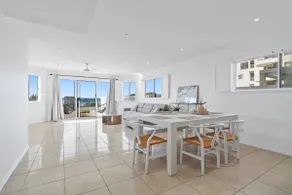 Paros on the Beach - Absolute Waterfront Living - Image 5