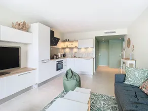Les Genêts 2-BR Terrace A/C - Image 3