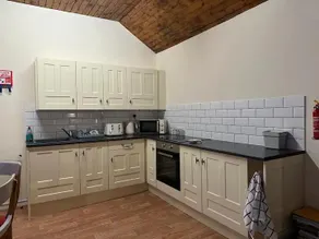 2 Bed-Sleeps 4-Sea View-Pet Friendly-Parking - Image 2