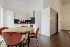Beautiful central apartment with unobstructed view - Image 3